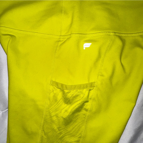 Fabletics powerhold leggings in Bright Yellow with side pockets - Picture 3 of 5
